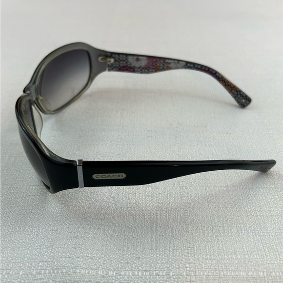 Coach Sarah (S437) Black Sunglasses - Picture 4 of 16